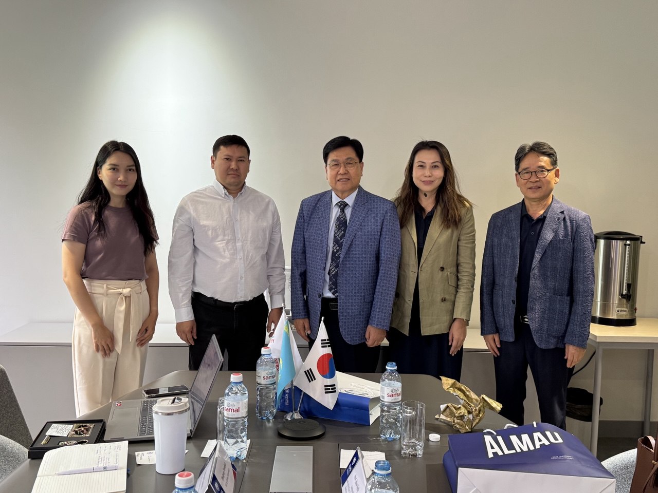 Visit of Calvin University (Korea) Delegation to AlmaU: Exploring Future Collaborations