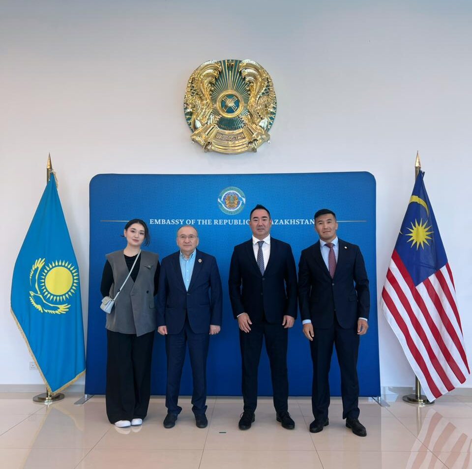 Meeting of the President of AlmaU with the Ambassador of the Republic of Kazakhstan to Malaysia