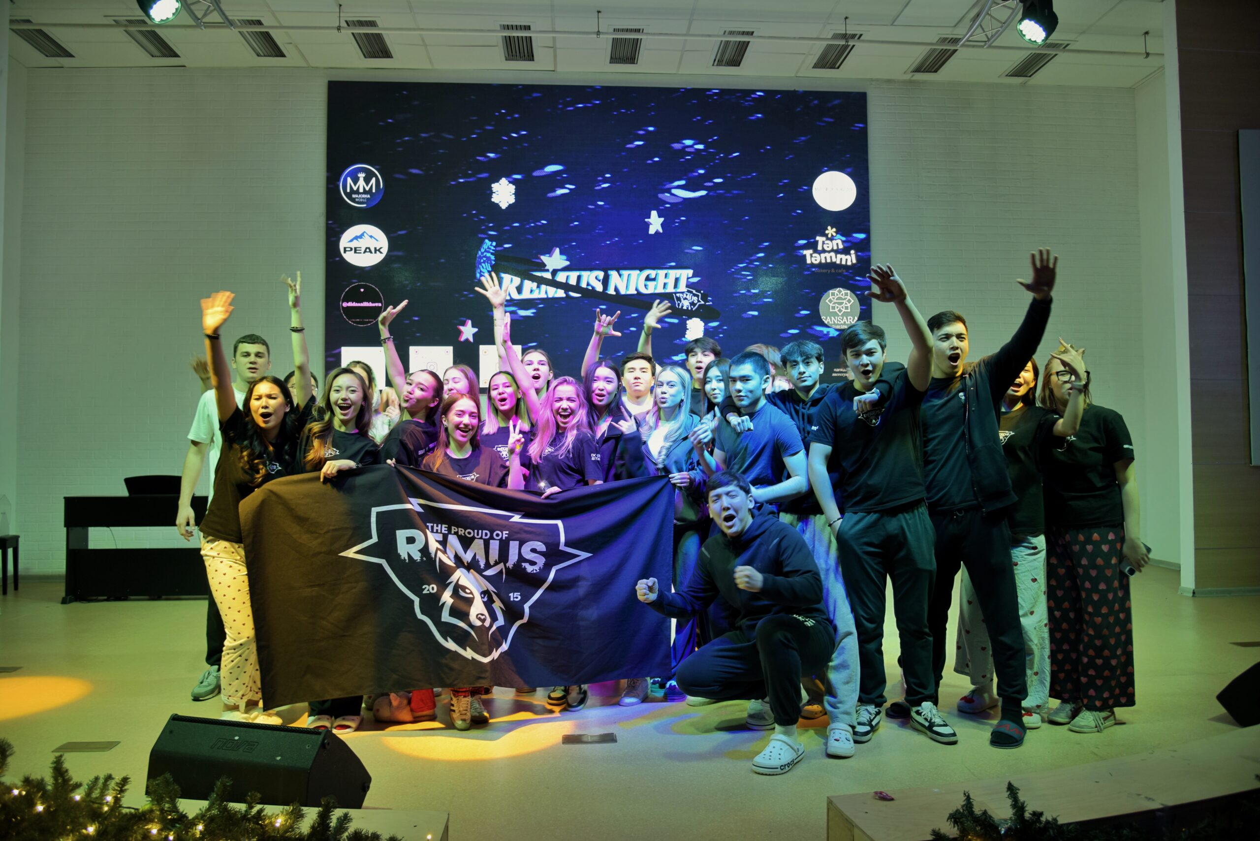 AlmaU-де «Remus Night» атты жыл сайынғы студенттік түнеу кеші өтті