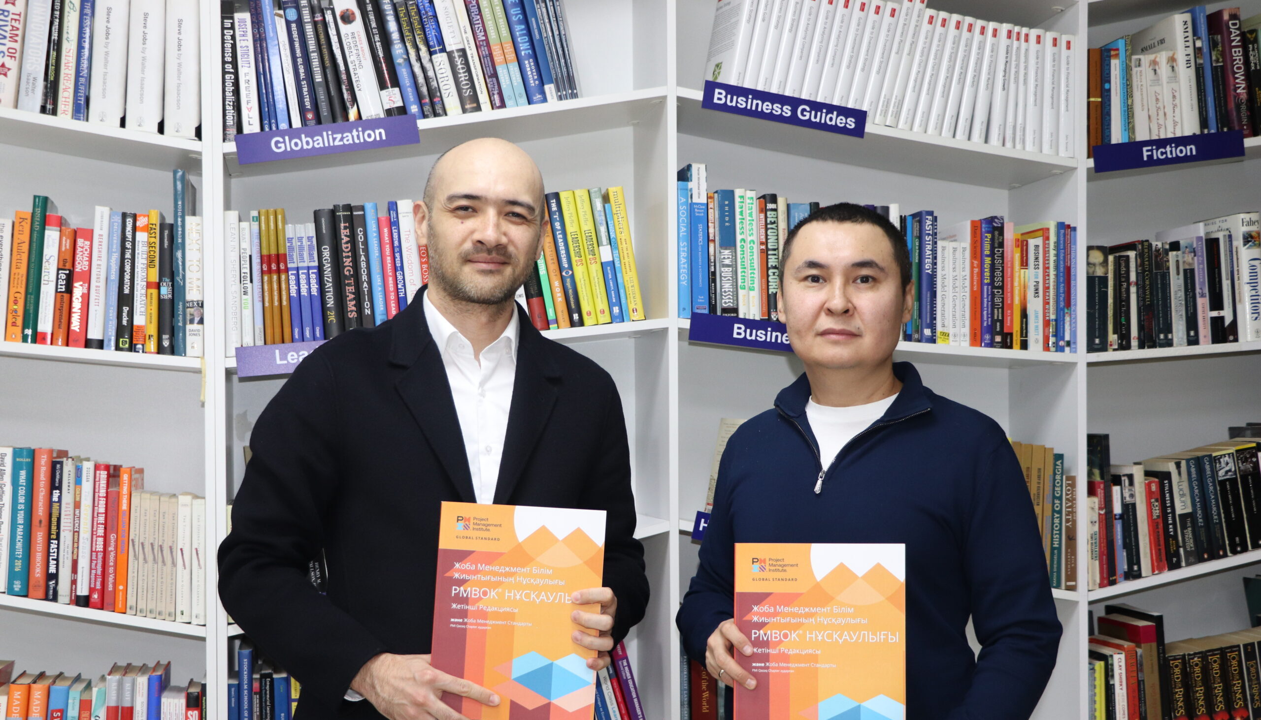 PMI AlmaU-ге жобаларды басқару стандартының мемлекеттік тілдегі нұсқасын табыстады