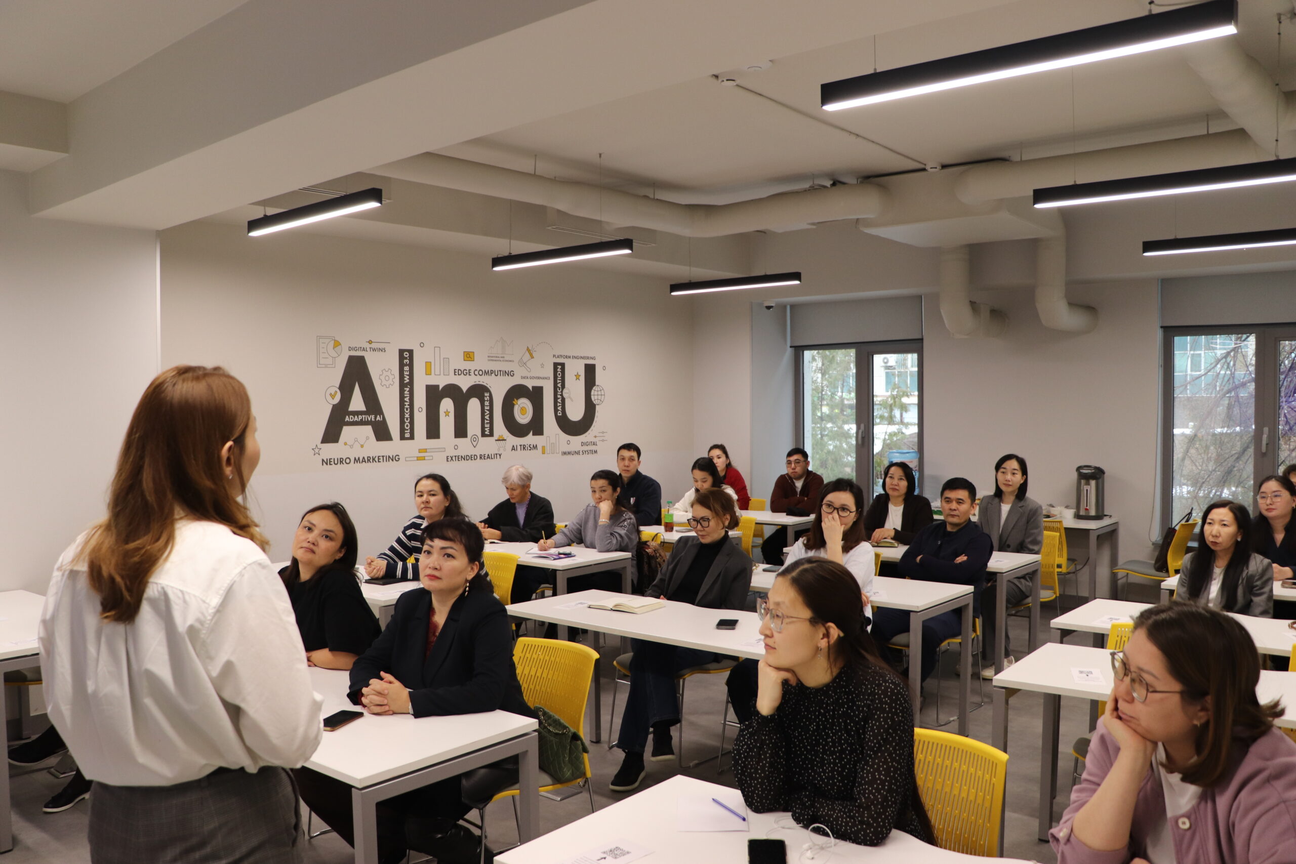 InspireEd AlmaU-да: білім берудегі теңсіздік мәселелері және оларды шешу жолдары туралы ашық әңгіме