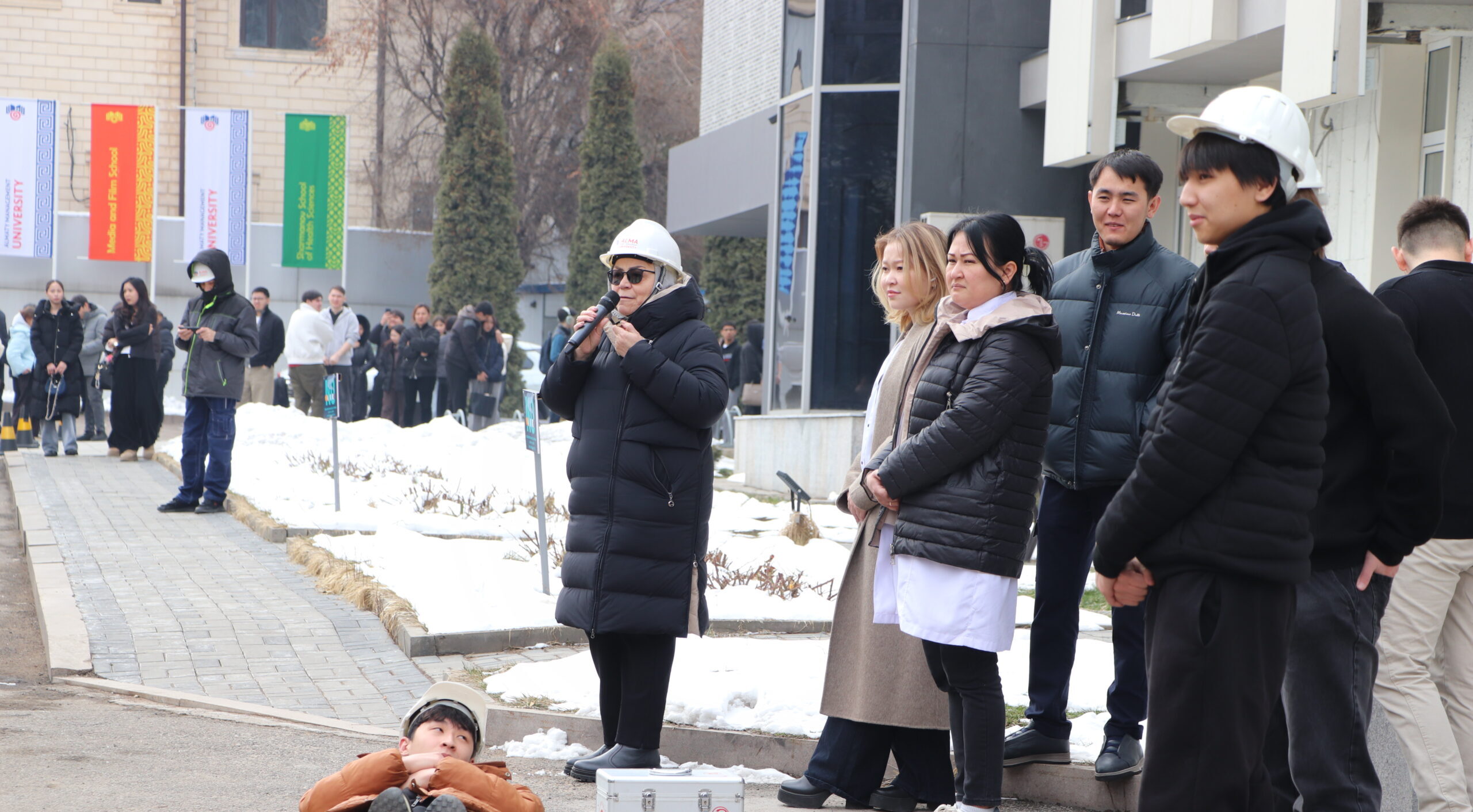 AlmaU-де азаматтық қорғау күніне арналған жоспарлы сейсмотренировка өтті