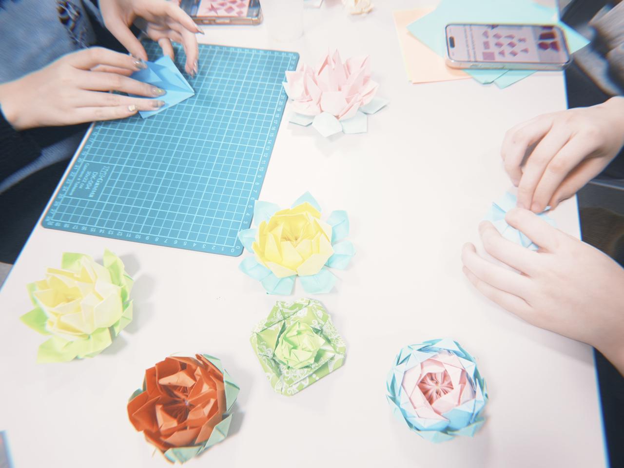  AlmaU-де «Оригами – Жапонияның ежелгі өнері» атты шеберлік сабағы өтті