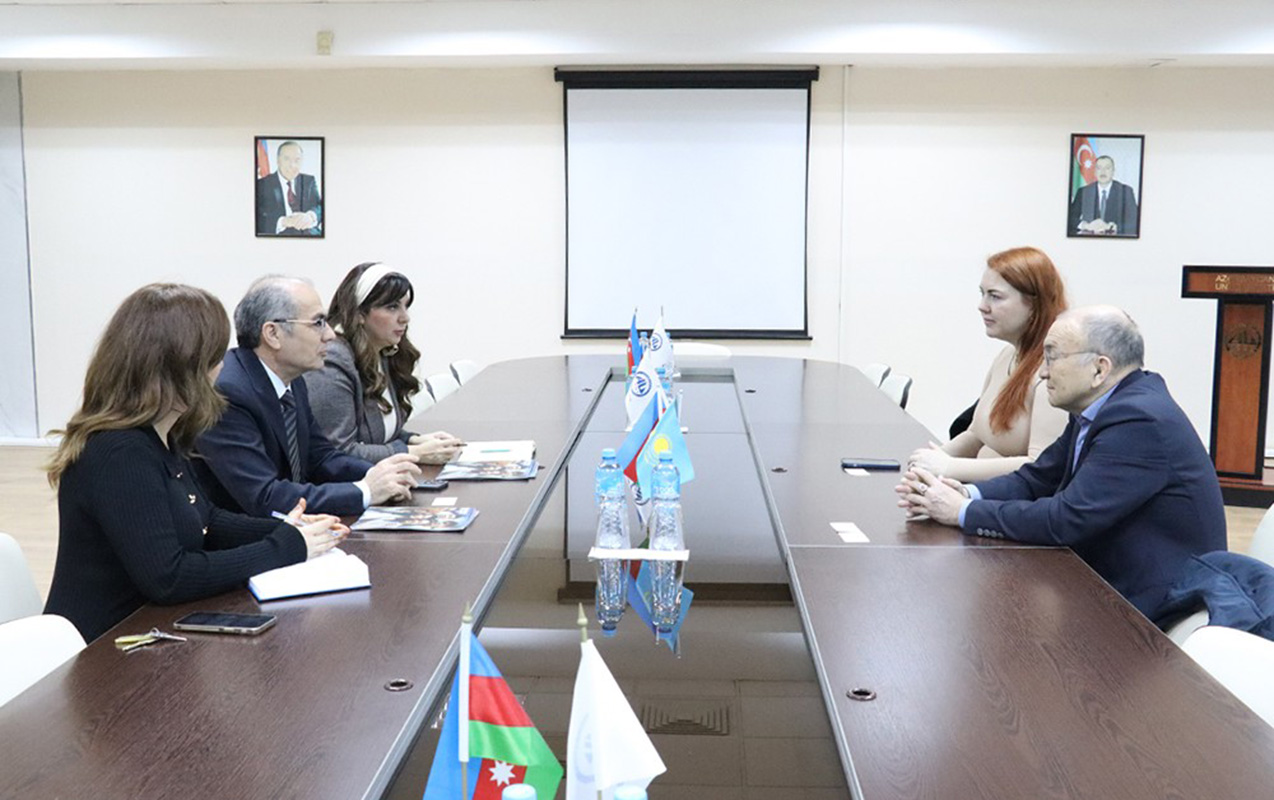  Azərbaycan Universiteti и AlmaU укрепляют стратегическое партнерство в сфере образования