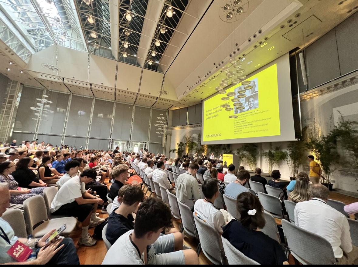 Almaty Management University Онлайн-білім беру басқармасының директоры Даража Исабаева FUTUROMONDO 2026 халықаралық конференциясына қатысты